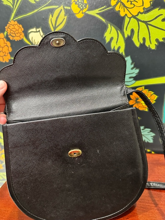 Vintage Yves Saint Laurent Black Scalloped Flap Crossbody Bag - Picture 11 of 13